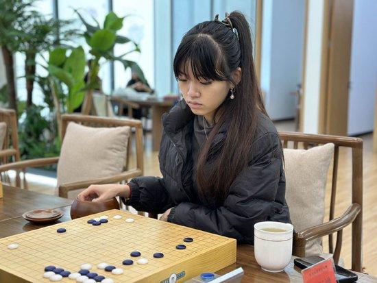 美女棋手陈籽禅